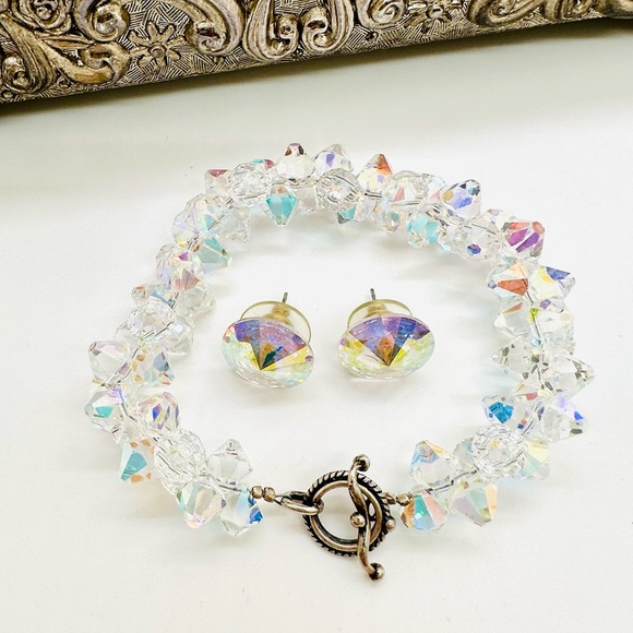 Aurora Borealis Crystal Bracelet & Earrings - Picture 6 of 14